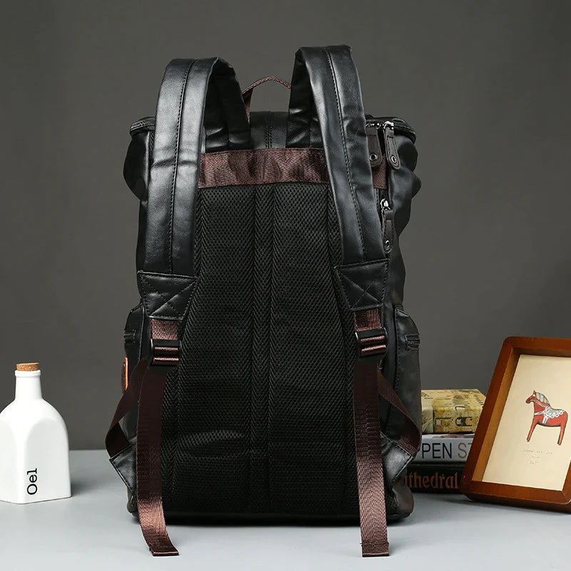 Mochila de Couro Masculina Brainly